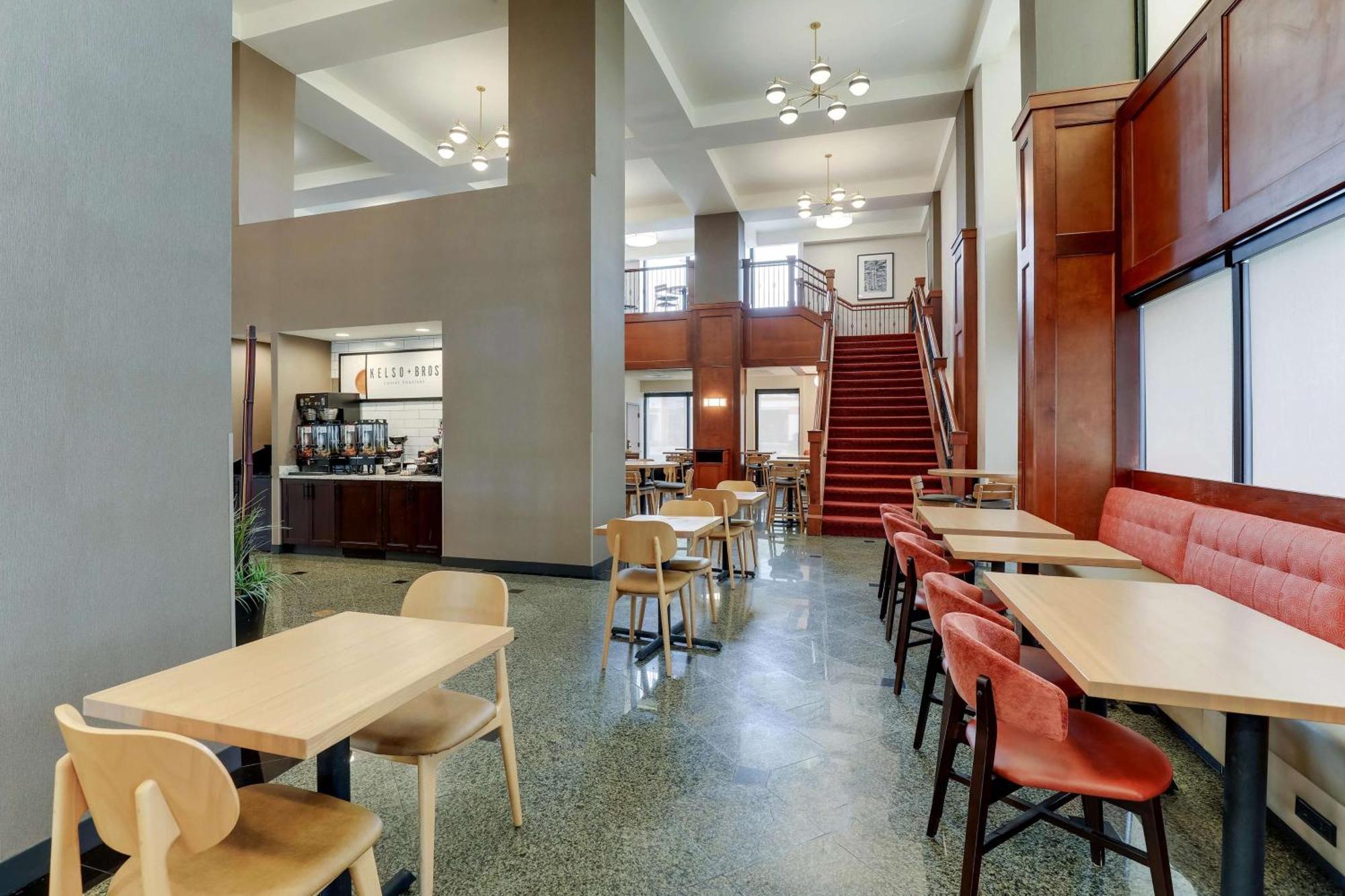Drury Inn & Suites Birmingham Lakeshore Drive Eksteriør bilde