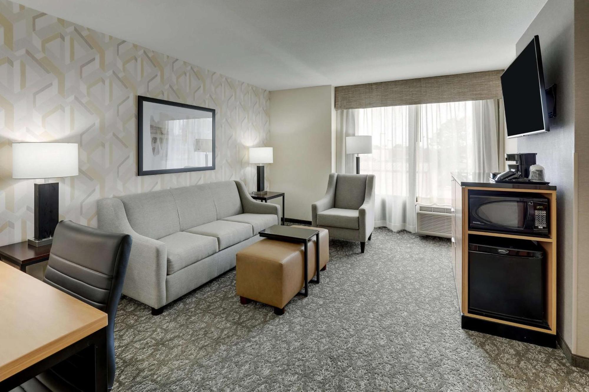 Drury Inn & Suites Birmingham Lakeshore Drive Eksteriør bilde