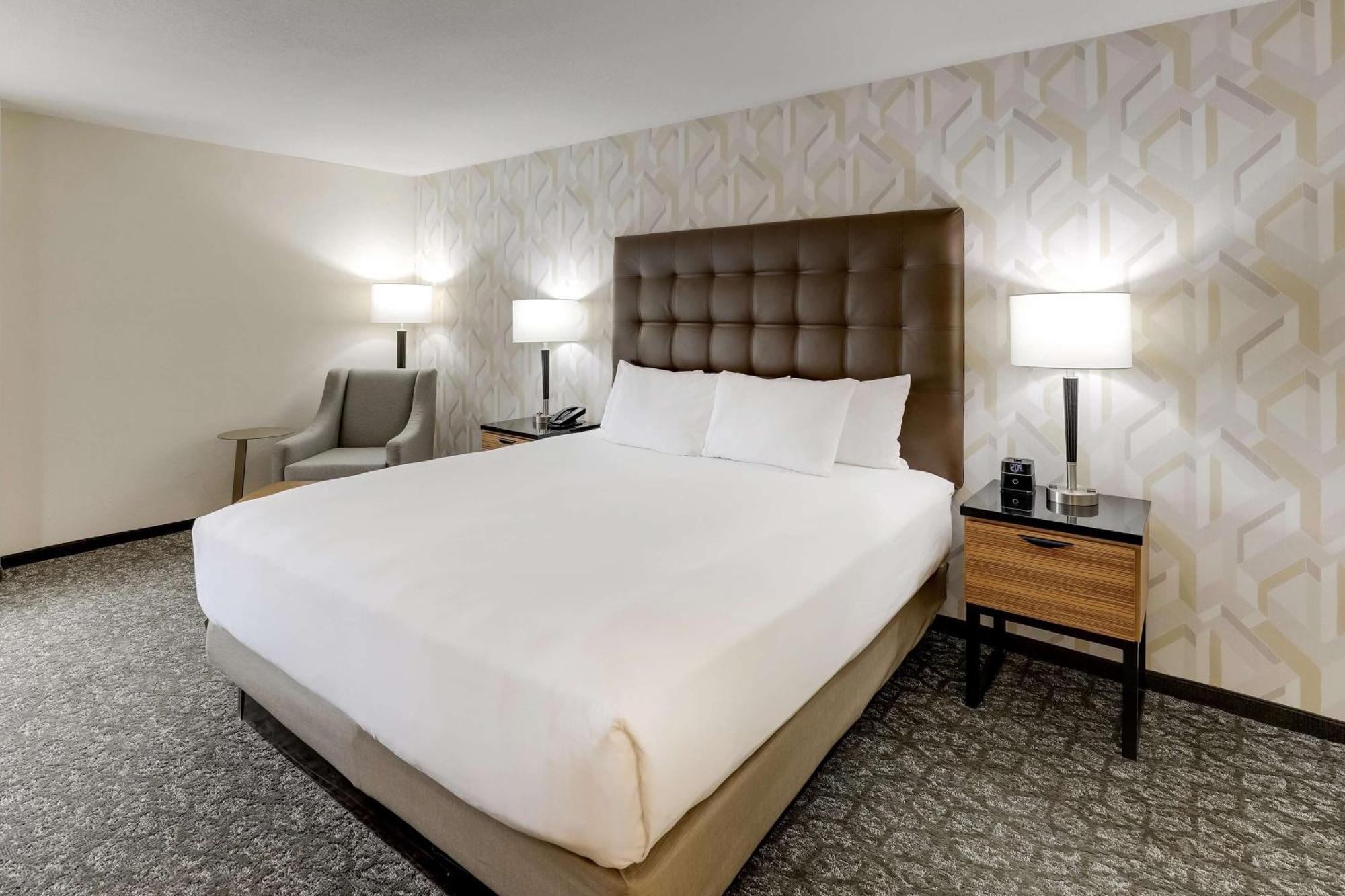 Drury Inn & Suites Birmingham Lakeshore Drive Eksteriør bilde
