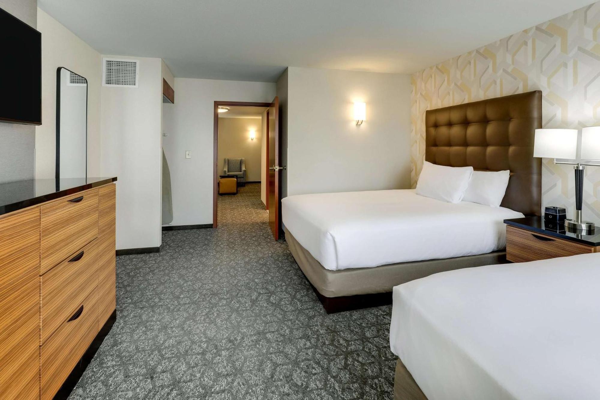 Drury Inn & Suites Birmingham Lakeshore Drive Eksteriør bilde