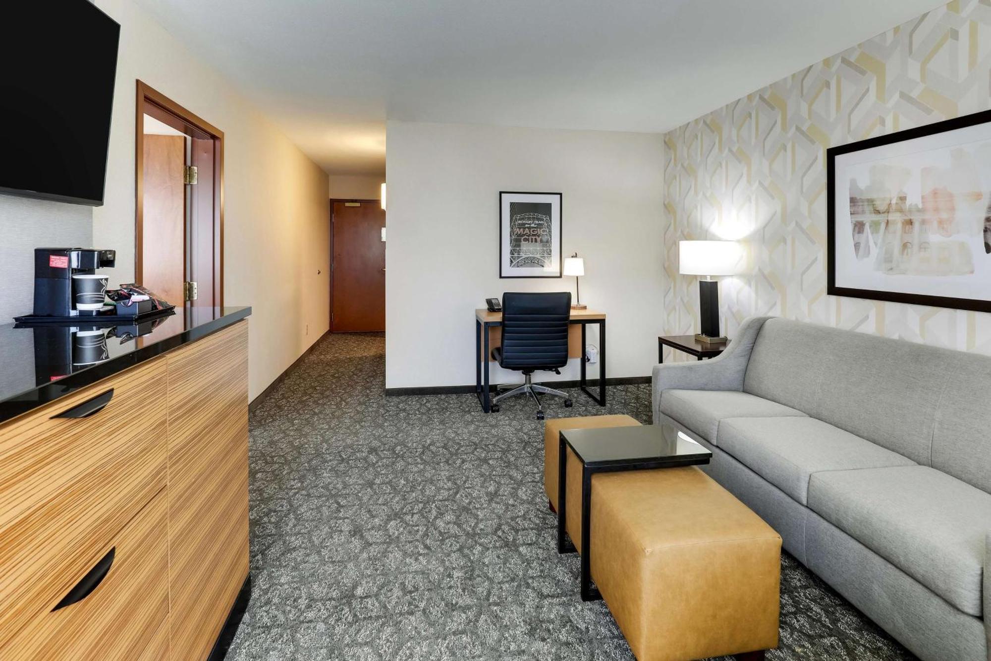 Drury Inn & Suites Birmingham Lakeshore Drive Eksteriør bilde
